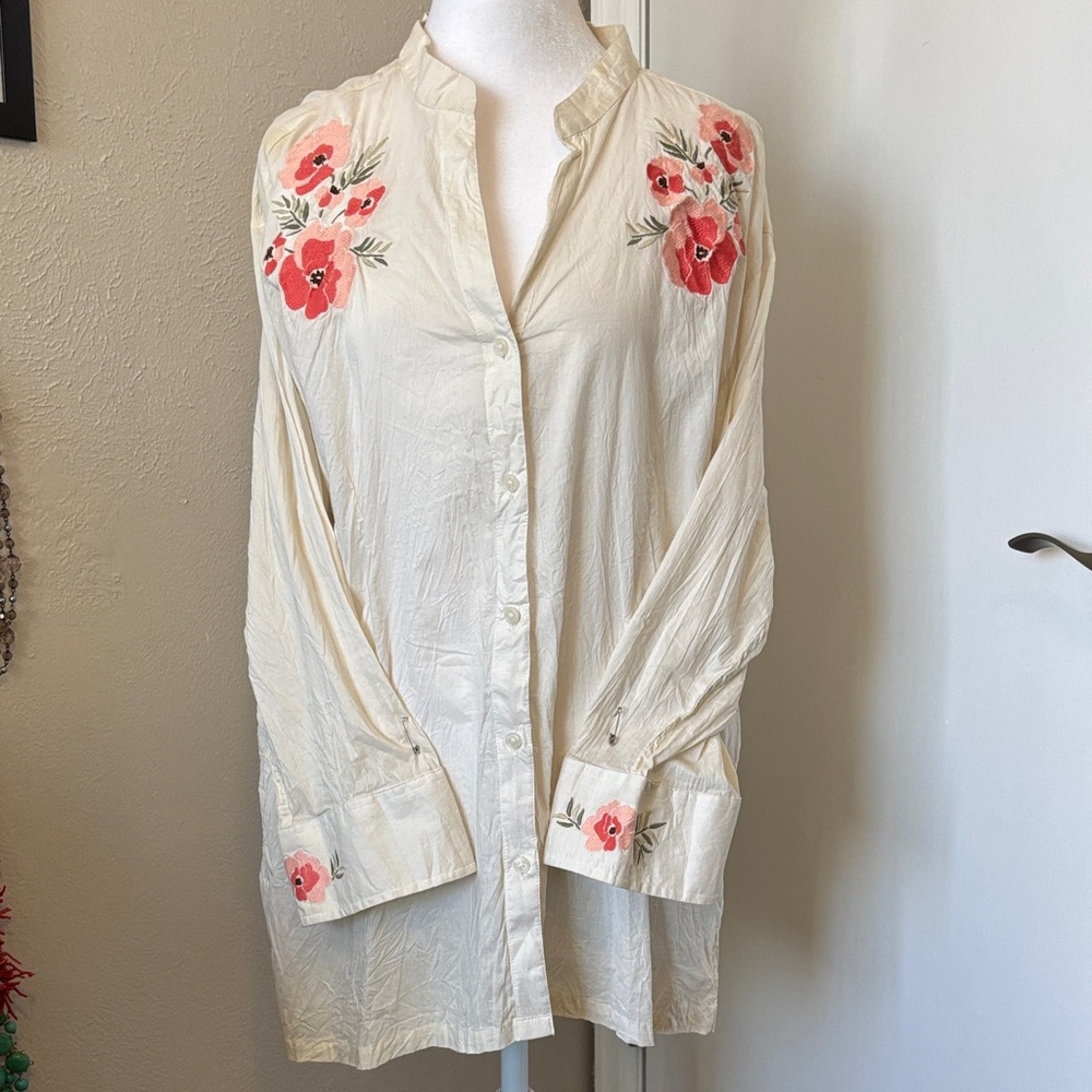 Floral Embroidered Cream Blouse XL